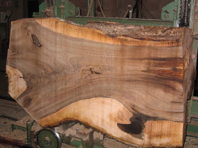 Labarbarie Jean Luc - Le Spécialiste En Bois De Noyer, Négociant En Bois à Saint-Geniès