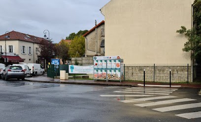 Distributeur 24/24 Bois De Chauff 95 @ Saint-Leu-La-Forêt, Vendeur de Bois de Chauffage à Saint-Leu-la-Forêt