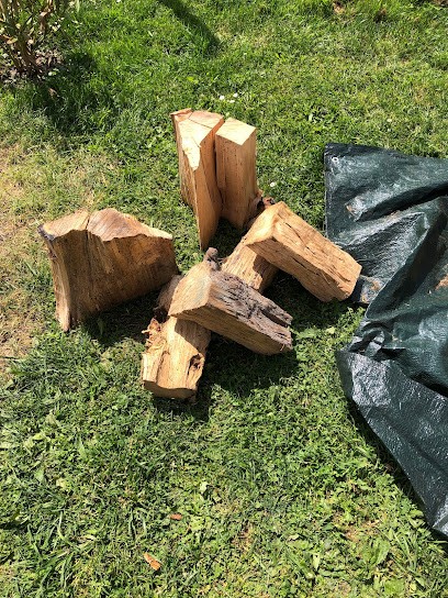Castelbois, Vendeur de Bois de Chauffage à Vacquiers