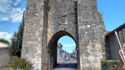 Castelmoron Bois SARL, Vendeur de Bois de Chauffage à Saint-Sulpice-de-Pommiers